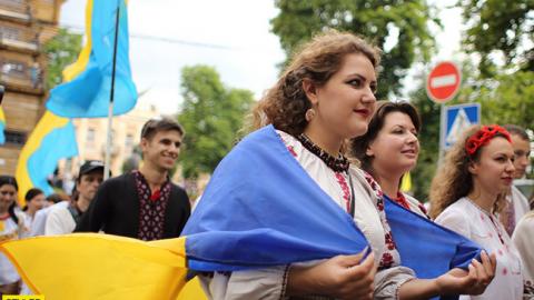 Топ-3: соціологи провели опитування і дізналися, які теми найбільше хвилюють українців