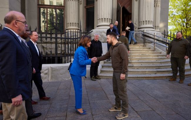 Байден переговорил с Пелоси после ее беседы с Зеленским в Киеве, - Белый дом