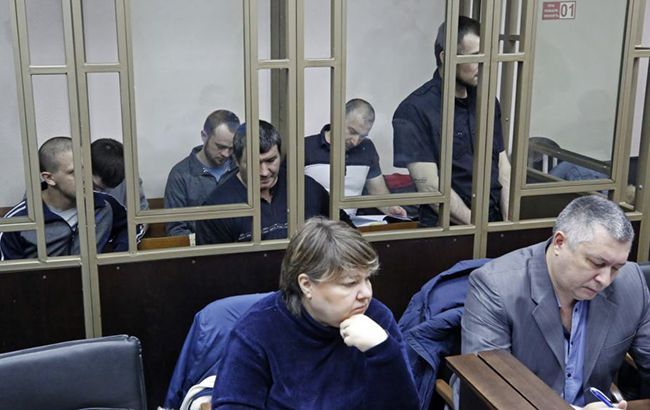 "Суд" в Крыму оставил фигурантов "дела Хизб ут-Тахрир" под арестом