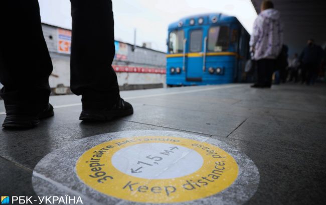 У Києві не пустили пасажира в метро в перший день роботи підземки