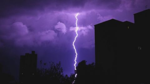 На Закарпатті обрушилися страшні зливи: шокуюче відео