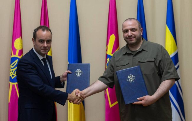 Франція заявила, що буде "спільно виробляти чи купувати" зброю для України, - Міноборони