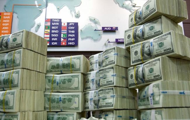 НБУ сегодня продал банкам на валютном аукционе 5 млн долл. по курсу отсечения 15,15 грн/долл