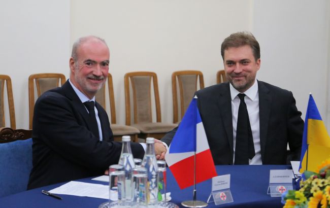 Загороднюк обсудил с послом Франции вопросы военного сотрудничества