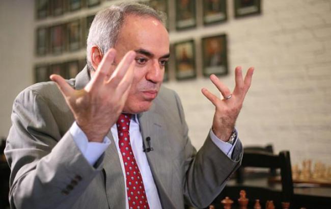 Каспаров даст воинам АТО сеанс одновременно игры в шахматы