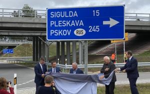 Латвія прибере з дорожніх знаків згадки про Росію та Білорусь