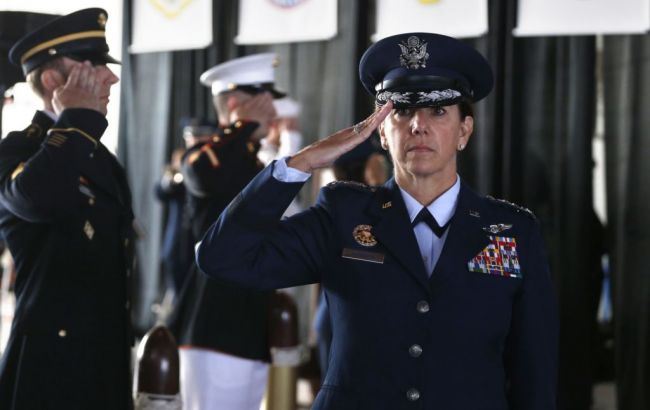 Командующим Вооруженных сил США впервые стала женщина