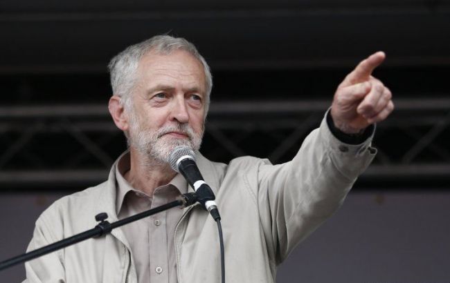 Після Brexit майже половина тіньового уряду Британії йде у відставку