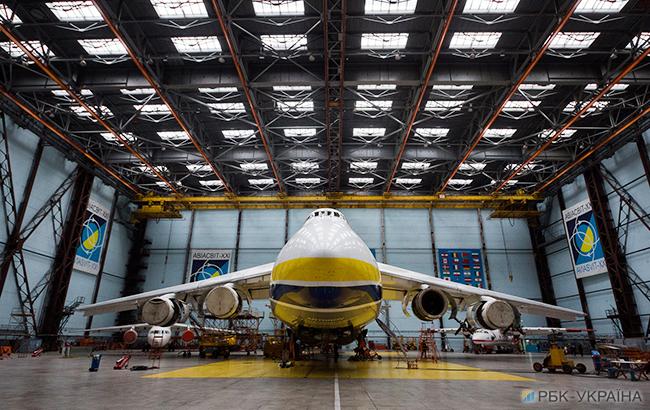 "Антонов" займається перевезенням частини ракети для компанії SpaceX