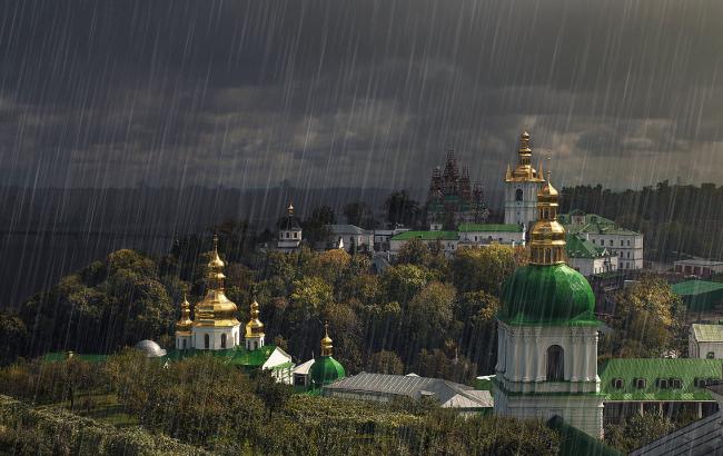 Синоптики предупреждают о дожде и сильном ветре в Киеве 14 мая