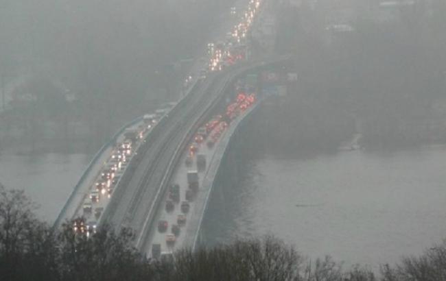 Синоптики предупреждают о тумане в Киеве