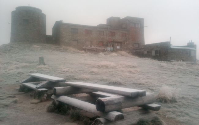 В Украине снова выпал снег