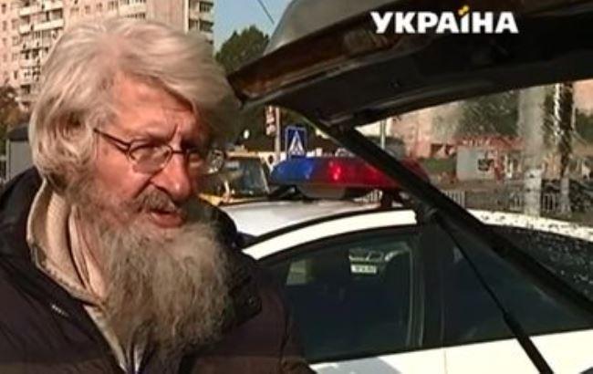 Писатель из России, который поселился во Львове на парковке, будет депортирован