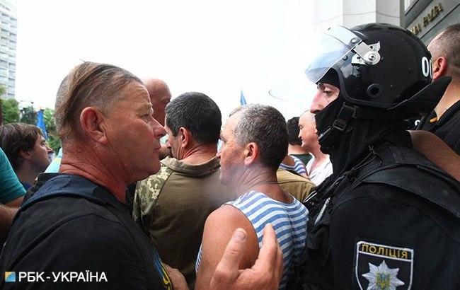 Столкновения под Радой: задержан активист в состоянии алкогольного опьянения