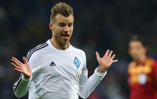 "Як ти стілець помістився?": Ярмоленко потроллил Селезньова у збірній України