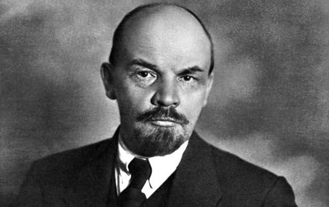 Путин обвинил Ленина в "подрыве" России