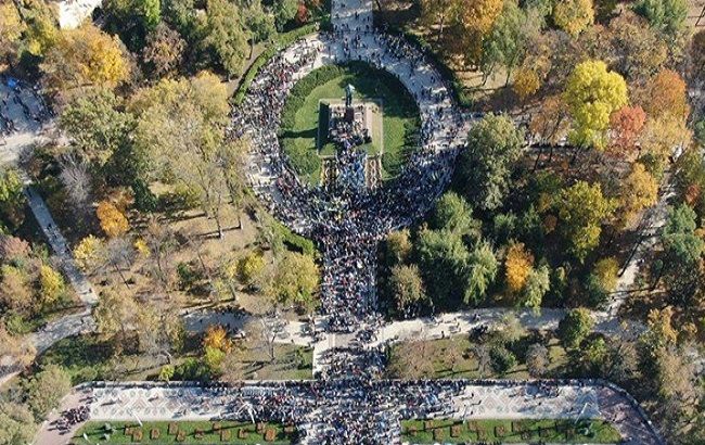 В Киеве полностью восстановлено движение транспорта