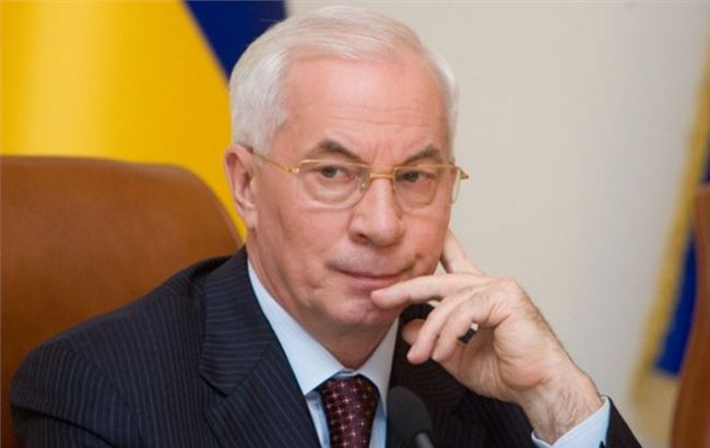 Онук Азарова вчиться в найдорожчою школі Відня як громадянин Росії, - нардеп