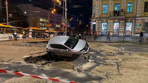 К ликвидации прорыва теплопровода в центре Киева ГСЧС не привлекали