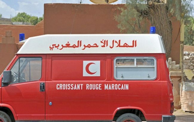 В Марокко из-за наводнения перевернулся автобус, погибли 17 человек