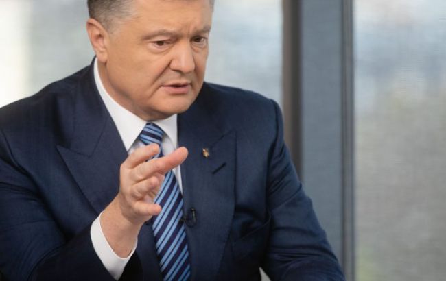 Порошенко: дефолт - это отсутствие зарплат, пенсий и наступление России