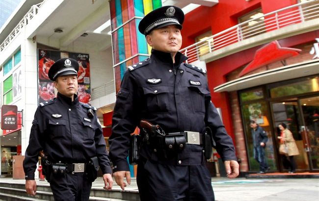 В Китае мужчина с ножом напал на детский сад, есть раненые