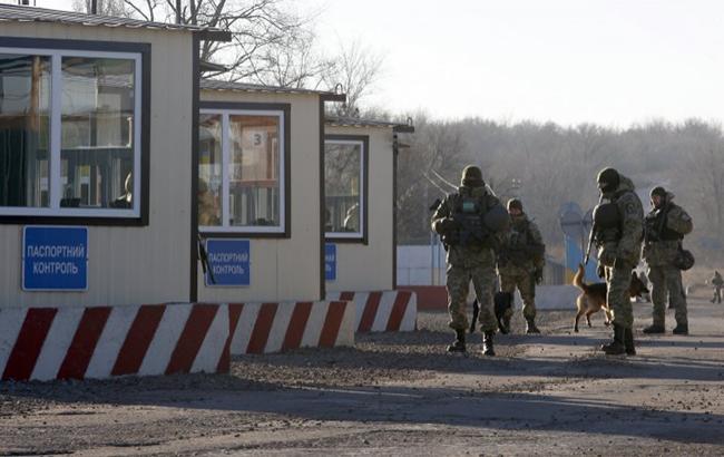 Боевики продолжают блокировать возобновление работы КПВВ "Золотое"