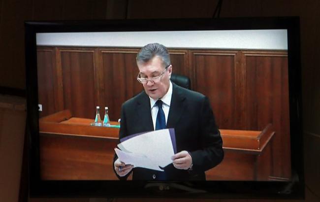 Суд Киева продолжил заседание по делу Януковича