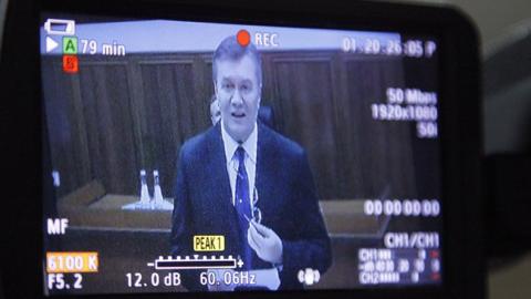 Янукович живет в России на правах временного убежища