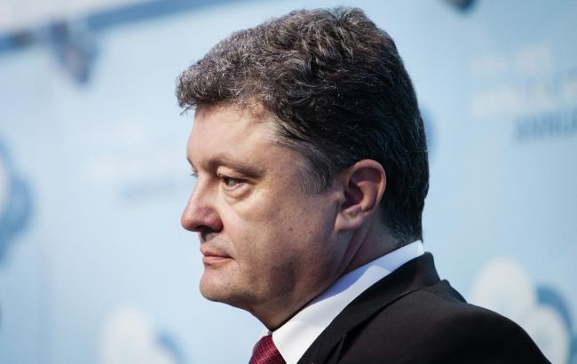 Порошенко пообещал восстановить культурный центр болгар в Украине