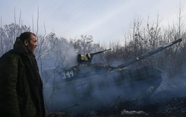 За ніч у зоні АТО бойовики 10 разів обстрілювали позиції українських військових, - штаб