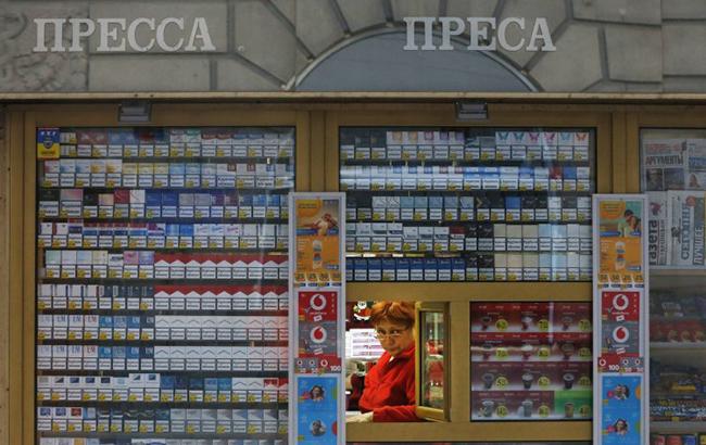 Протистояння Києва і "Союздруку": чому газетні кіоски досі продовжують продавати тютюн