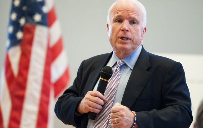 Сенатори США Маккейн та Грем відвідають Україну у грудні