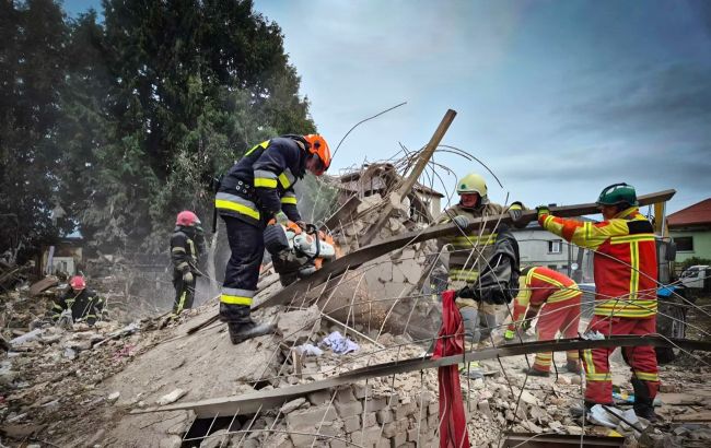 Зеленский о масштабах ночного обстрела: более 50 ракет и 500 дронов атаковали Украину