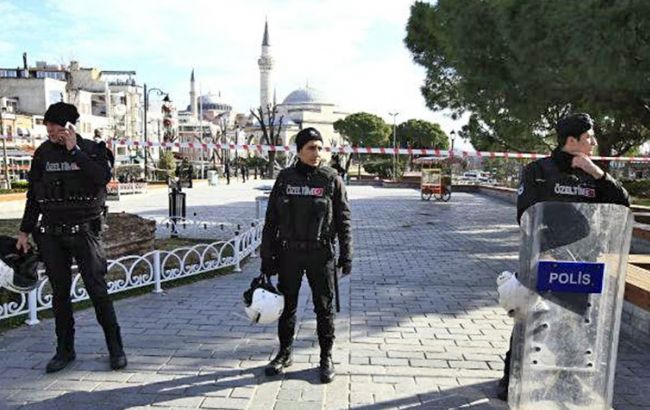 Двоє виконавців теракту в Стамбулі були громадянами Росії