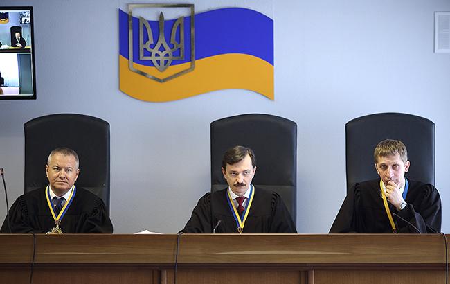 Суд продолжил заседание по делу Януковича