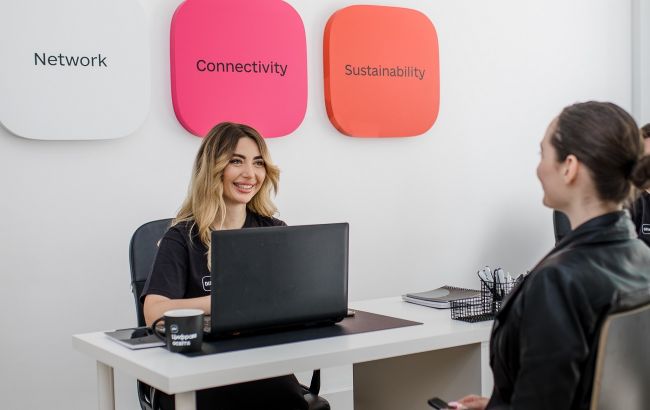 В Варшаве начал работу консультационный центр для украинцев "Дія.Бизнес"