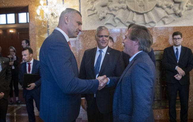 Кличко обсудил с премьером Чехии поддержку Украины