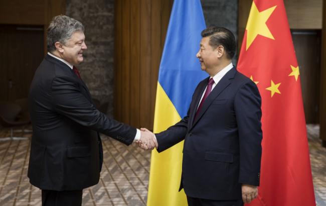 Порошенко заявив про зацікавленість в проекті Китаю по створенню "поясу Шовкового шляху"