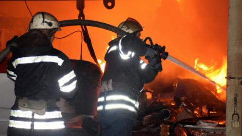 У Києві сталася пожежа в будівлі аптеки