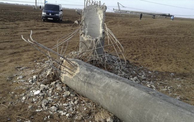 Участники блокады Крыма отказали ремонтникам в доступе к ЛЭП "Каховская-Титан"
