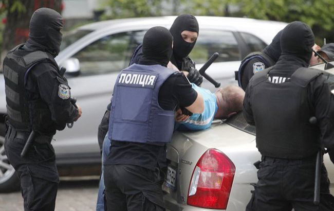 В Черкасской обл. задержали подозреваемых в убийстве женщины-таксиста