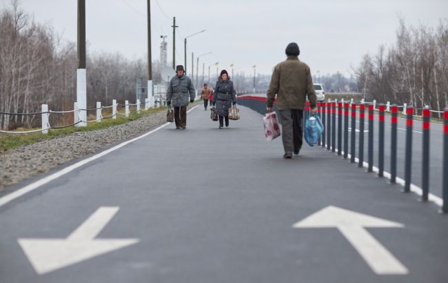 В Станице Луганской открыли мост