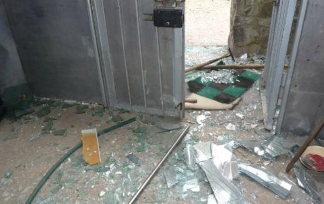 Невідомі кинули гранату у двір офісу газети в Кіровоградській обл