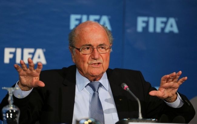 Блаттер после ухода с поста президента ФИФА пойдет работать на радио
