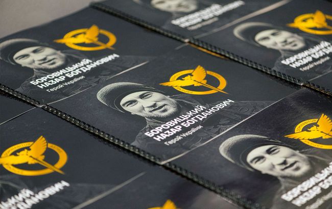 Двічі проривався в оточену "Азовсталь": у Києві презентували книгу про Героя України