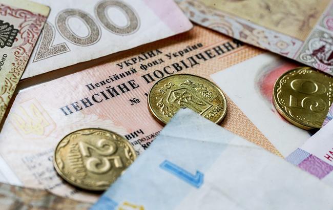 У Мінсоцполітики розповіли, скільки українців отримають підвищення пенсії у листопаді