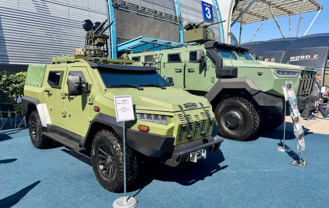 "Украинская бронетехника" показала новые бронеавтомобили: что могут "Сайгак-1" и "Варта-3"