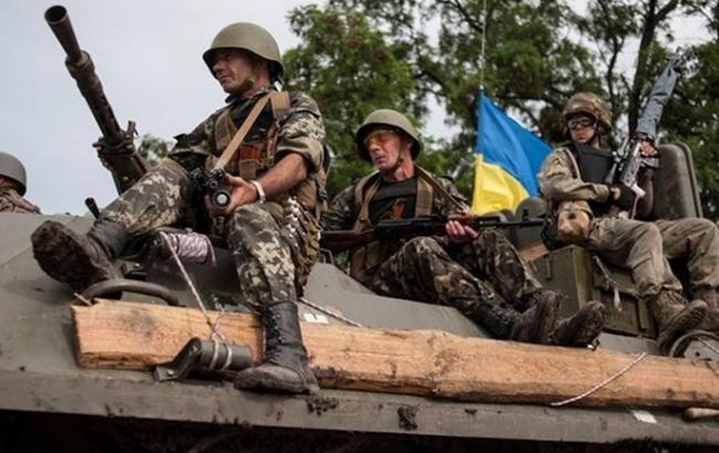 Боевики за день более 40 раз обстреляли позиции сил АТО, - штаб