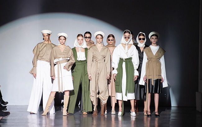 Учасниця "Топ-моделі по-українськи" Дарина Герасимчук відкрила свій перший показ на Ukrainian fashion week